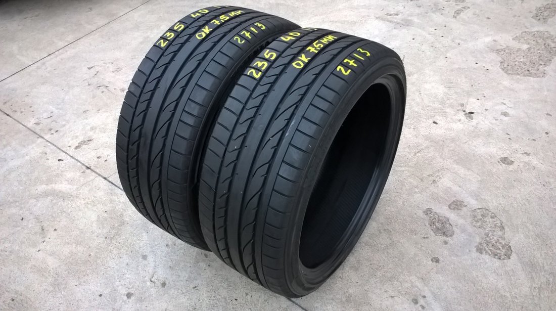 Doua anvelope de vara 235 40 19 bridgestone potenza RE 050