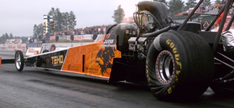 Drag Racing extrem in slow-motion - absolut incredibil!