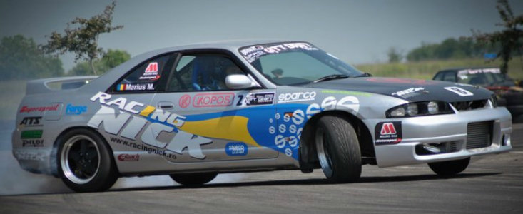 Drift Grand Prix: Racing Nick va incalta si va descalta toate masinile de drift Drift Grand Prix: Racing Nick va incalta si va descalta toate masinile de drift