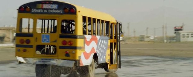 Drifturi cu autobuzul de scoala!
