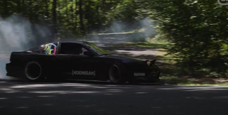 Drifturi in padure la limita aderentei Drifturi in padure la limita aderentei
