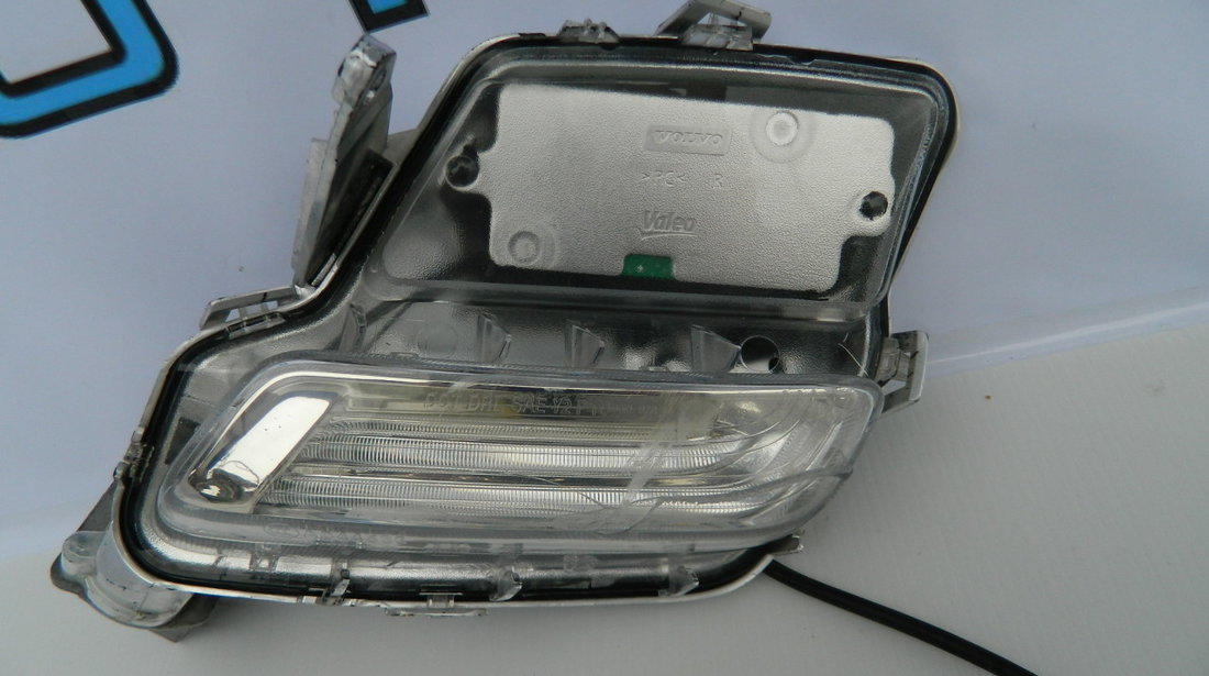 DRL Daylight Partea dreapta Volvo XC60 An 2014-2017 LED cod 31420394