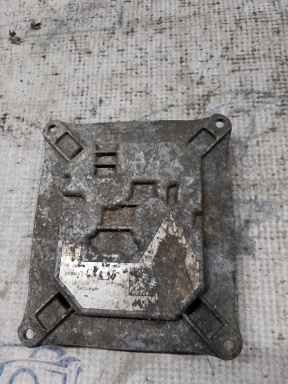 Droser xenon Audi A4 B8 2011, 1307329218