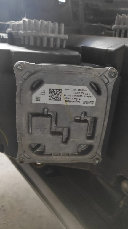 Droser xenon BMW X5 (2007-2013) [E70] 3.0 Motorina 2012, 7263052 / DREAPTA