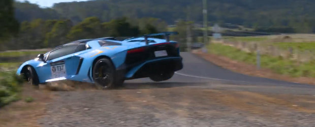 Drumul a facut la dreapta, soferul tot inainte. Filmuletul cu acest Aventador SV a devenit rapid VIRAL