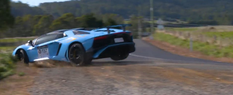 Drumul a facut la dreapta, soferul tot inainte. Filmuletul cu acest Aventador SV a devenit rapid VIRAL