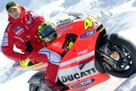 Ducati a dezvaluit modelul Desmosedici GP11, motorul lui Valentino Rossi