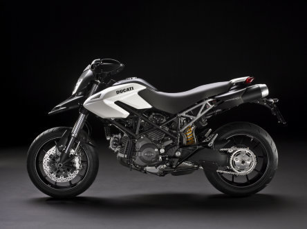 Ducati lanseaza noul Hypermotard 796 Ducati lanseaza noul Hypermotard 796