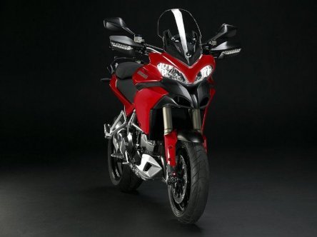 Ducati Multistrada 1200 pune rivalii pe fuga Ducati Multistrada 1200 pune rivalii pe fuga