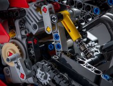 Ducati Panigale V4 R de la Lego Technic