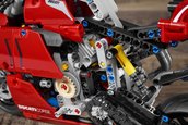 Ducati Panigale V4 R de la Lego Technic