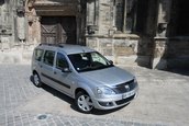 Duel intre break-uri low-cost: Dacia Logan MCV vs. Lada Priora break