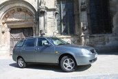 Duel intre break-uri low-cost: Dacia Logan MCV vs. Lada Priora break
