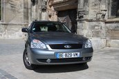 Duel intre break-uri low-cost: Dacia Logan MCV vs. Lada Priora break