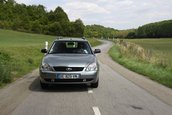 Duel intre break-uri low-cost: Dacia Logan MCV vs. Lada Priora break