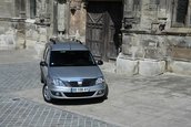 Duel intre break-uri low-cost: Dacia Logan MCV vs. Lada Priora break