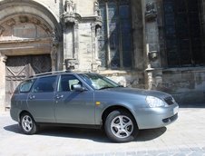 Duel intre break-uri low-cost: Dacia Logan MCV vs. Lada Priora break