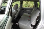 Duel intre break-uri low-cost: Dacia Logan MCV vs. Lada Priora break