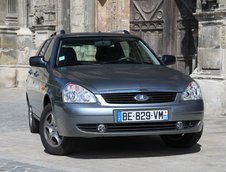 Duel intre break-uri low-cost: Dacia Logan MCV vs. Lada Priora break