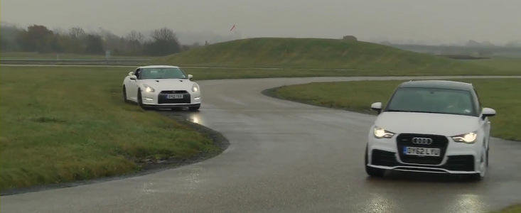 Duel pe circuit si ploaie: Audi A1 Quattro versus Nissan GT-R