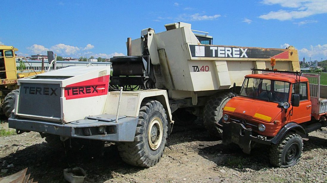 Dumper articulat Terex 4066 (Piese)