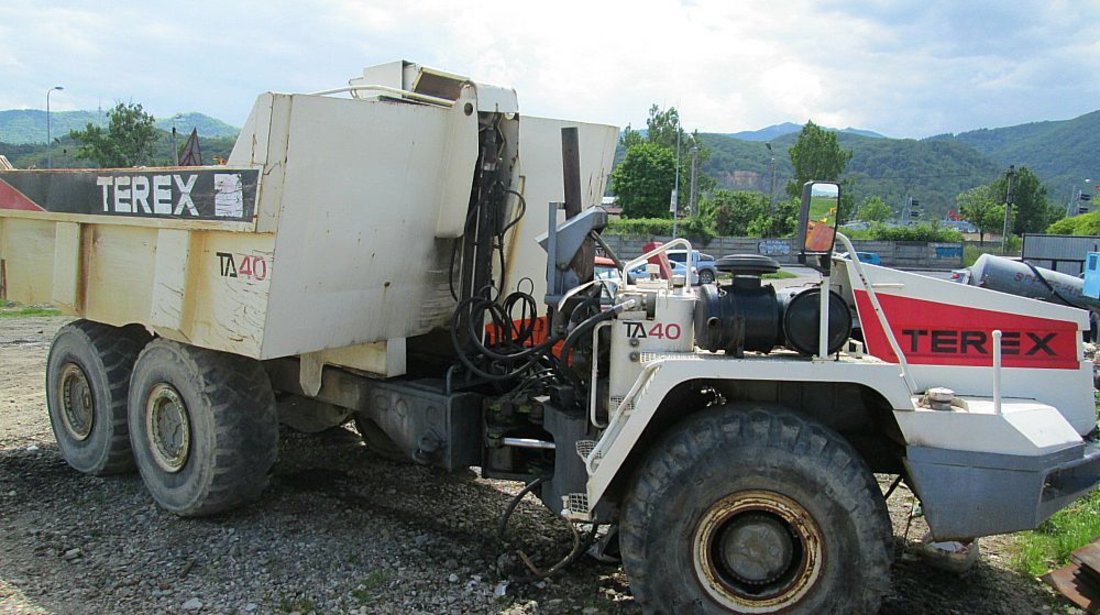 Dumper articulat Terex 4066 (Piese)