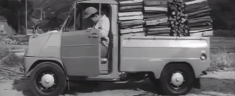 Dureaza doar cateva minute. Hai sa faci cunostinta cu prima masina din istoria Honda, o camioneta cu motor central Dureaza doar cateva minute. Hai sa faci cunostinta cu prima masina din istoria Honda, o camioneta cu motor central