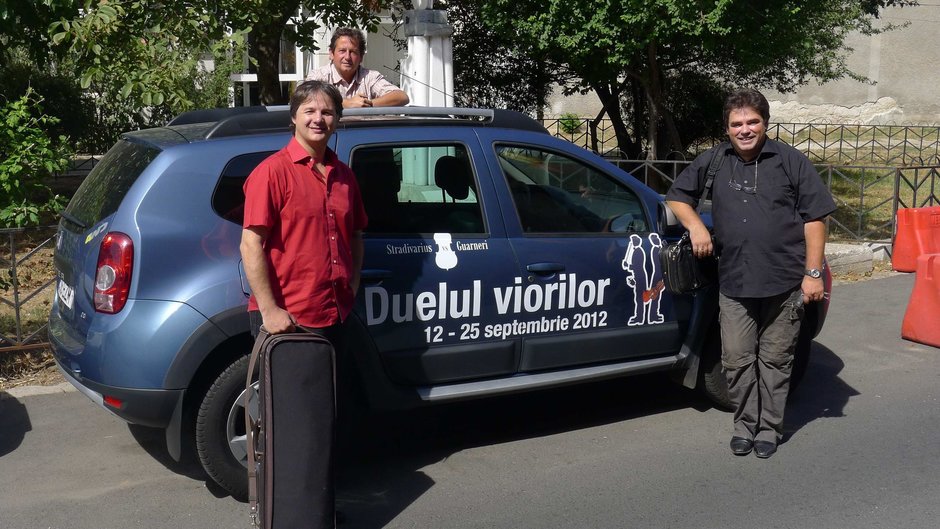 Duster pleaca in turneul national 'Duelul Viorilor'