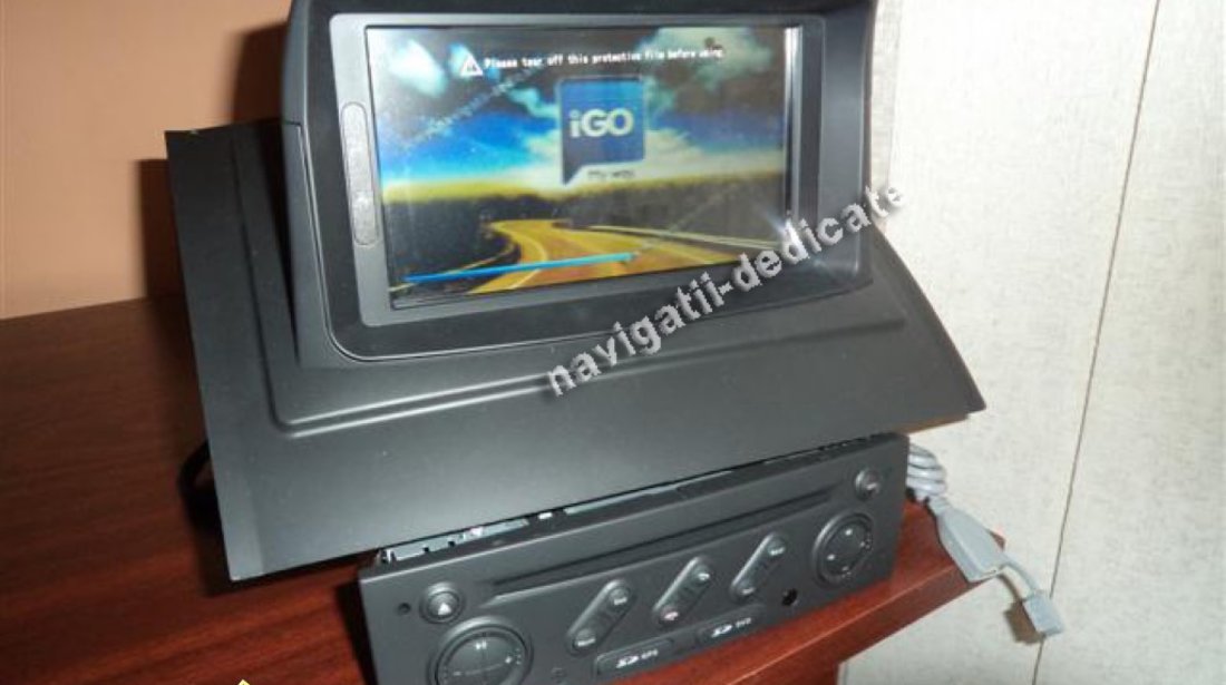 DVD AUTO GPS RENAULT MEGANE CARKIT INTERNET NAVD 7998