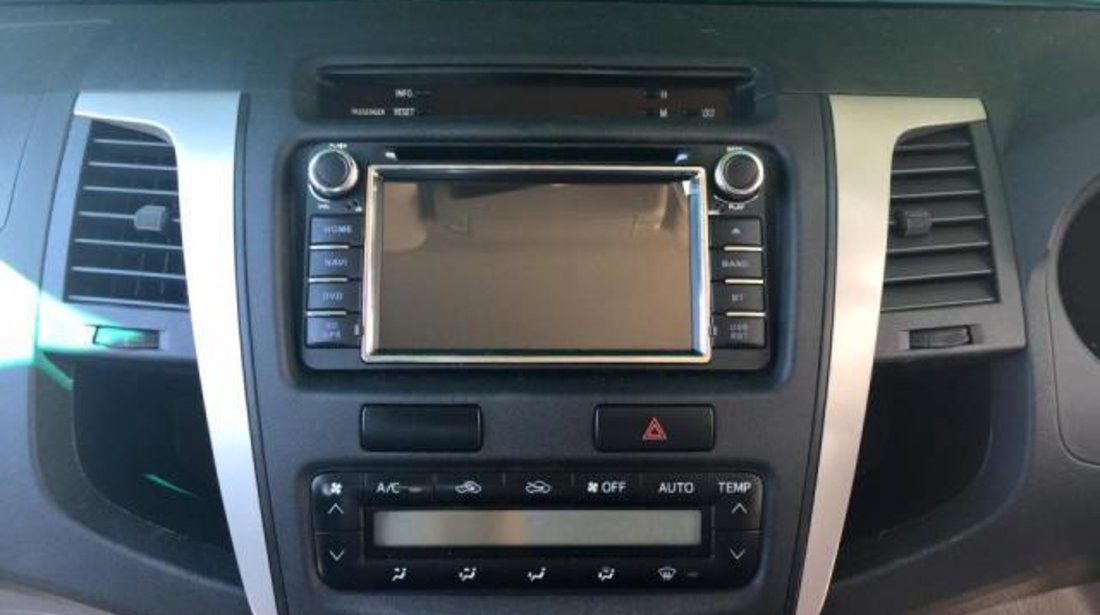 DVD AUTO NAVIGATIE TOYOTA HILUX RAV 4 GPS CARKIT NAVD-D8158T MONTAJ CALIFICAT