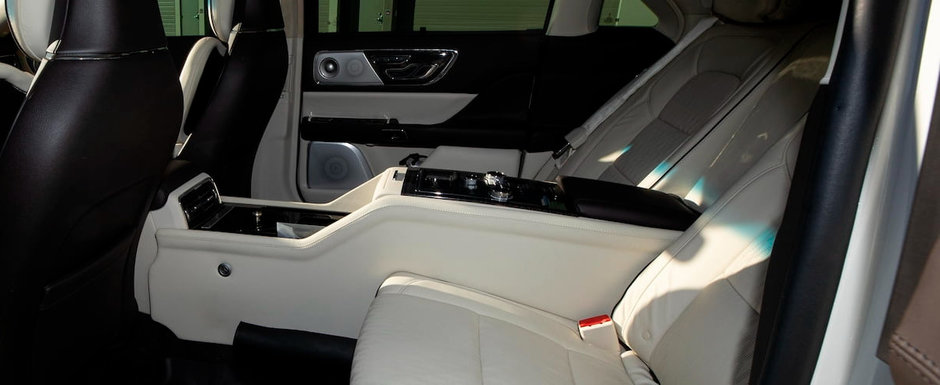 E aproape imposibil sa gasesti una de cumparat. Masina din 2019 are portiere a la Rolls-Royce si e de peste doua ori mai rara decat un Bugatti E aproape imposibil sa gasesti una de cumparat. Masina din 2019 are portiere a la Rolls-Royce si e de peste doua ori mai rara decat un Bugatti
