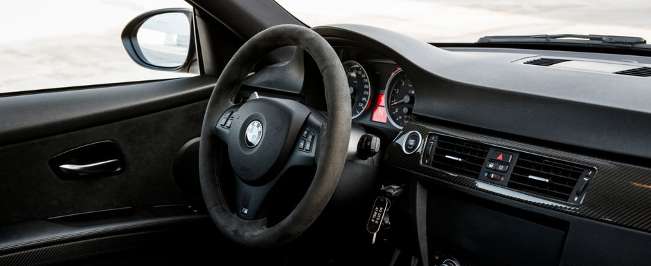 E aproape imposibil sa gasesti una de cumparat. Masina din 2011 are un motor aspirat de 4.4 litri si e de peste 1.8 ori mai rara decat un Bugatti Tourbillon E aproape imposibil sa gasesti una de cumparat. Masina din 2011 are un motor aspirat de 4.4 litri si e de peste 1.8 ori mai rara decat un Bugatti Tourbillon