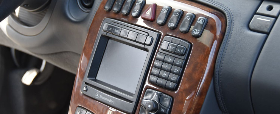 E aproape imposibil sa gasesti una de cumparat. Masina construita de Mercedes in 2001 are motor V12 de 6.3 litri si e de peste 19 ori mai rara decat un Bugatti de 2.4 milioane euro E aproape imposibil sa gasesti una de cumparat. Masina construita de Mercedes in 2001 are motor V12 de 6.3 litri si e de peste 19 ori mai rara decat un Bugatti de 2.4 milioane euro