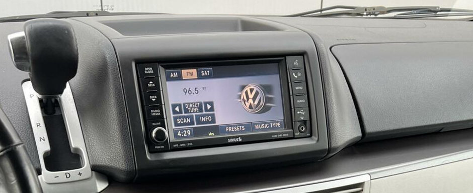 E aproape imposibil sa gasesti una de cumparat. Volkswagen nu a vandut niciodata aceasta masina in Europa E aproape imposibil sa gasesti una de cumparat. Volkswagen nu a vandut niciodata aceasta masina in Europa