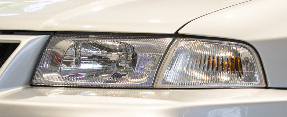 E aproape imposibil sa gasesti unul de cumparat. Mitsubishi-ul din anul 1999 e de 16.6 ori mai rar decat un Bugatti de 2.4 milioane euro E aproape imposibil sa gasesti unul de cumparat. Mitsubishi-ul din anul 1999 e de 16.6 ori mai rar decat un Bugatti de 2.4 milioane euro