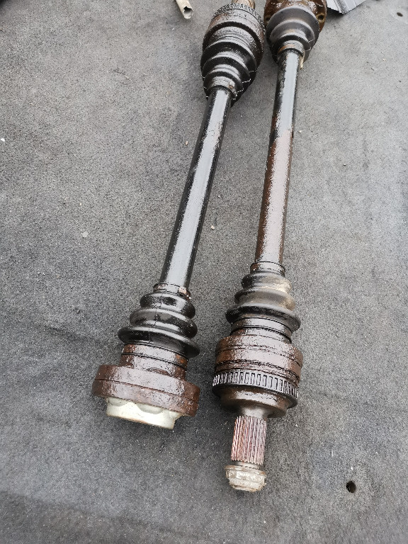 E4671 PLANETARA STanga SAU DREAPTA SPATE E46320i 2.2 sau 318i 1.9 benzina 1229493