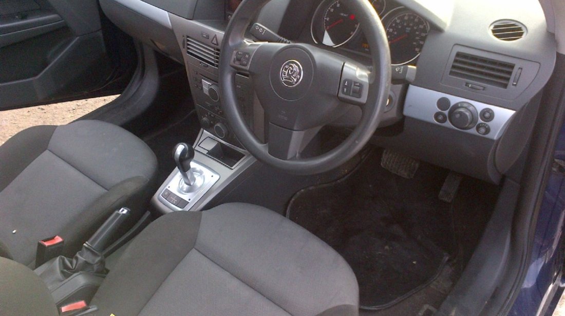 Echipament interior Opel Astra H