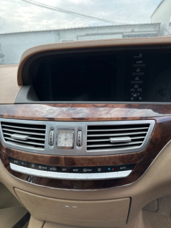 Ecran navigație Mercedes s class w221 in stare foarte buna