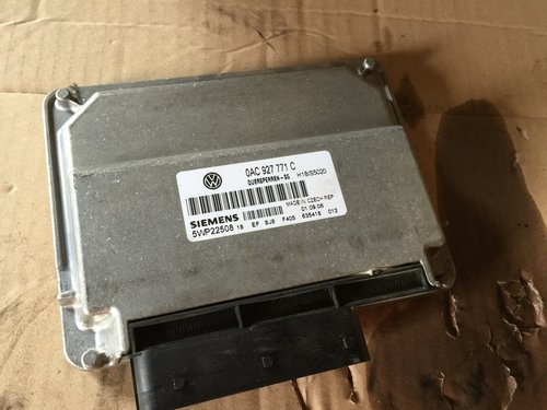 Ecu Calculator diferential cutie viteze Vw Touareg 3.0 tdi 2006 2007 2008 2009