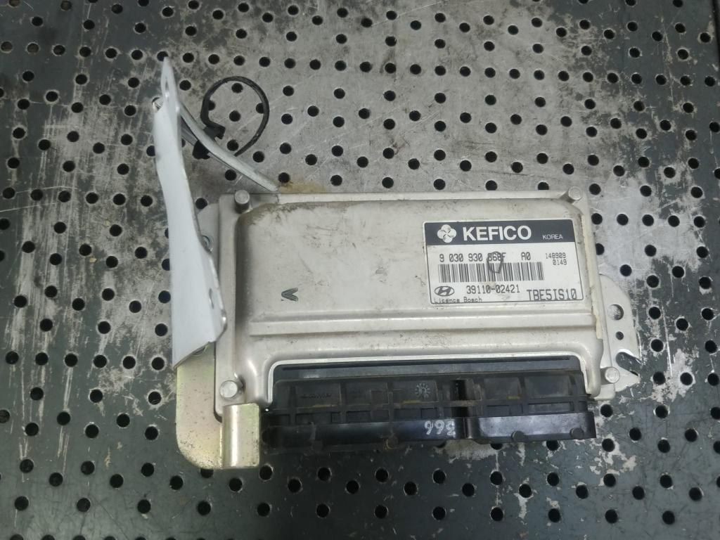 Ecu calculator motor 1.1 b hyundai getz 2004 39110-02421 9030930868f
