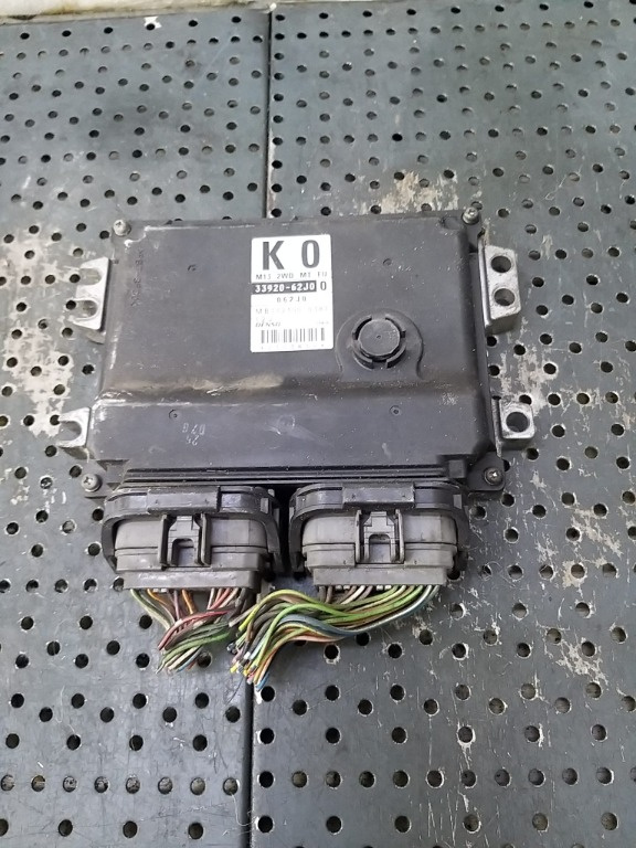 Ecu calculator motor 1.3 b suzuki swift 3 3392062j0 mb1123000381