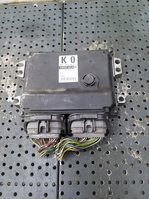 Ecu calculator motor 1.3 b suzuki swift 3 3392062j0 mb1123000381
