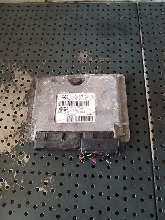 Ecu calculator motor 1.4 b skoda fabia 1 6y 036906034cb 4mv0054831 6160065809