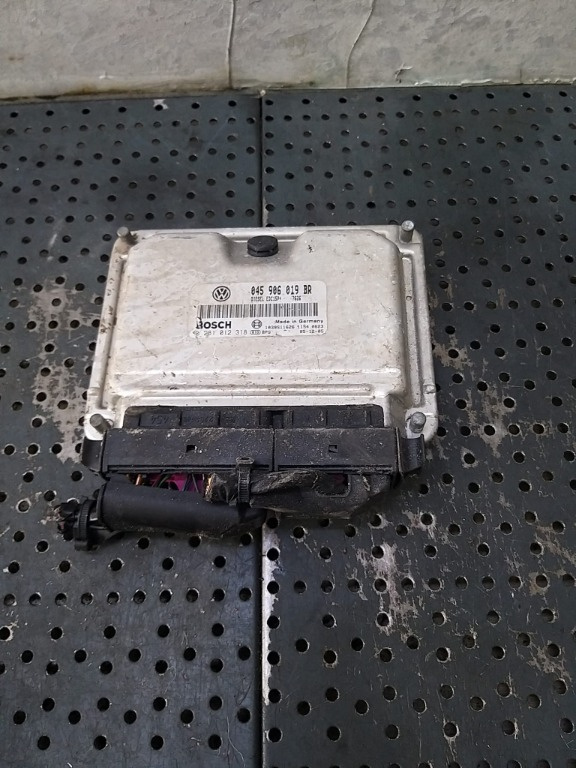 Ecu calculator motor 1.4 tdi skoda fabia 1 6y 045906019br 0281012318 1039s11626