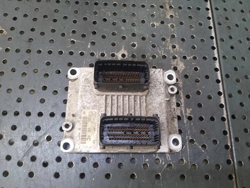Ecu calculator motor 1.8 b alfa romeo 156 gt 1279h03961 00735018150 0261208715