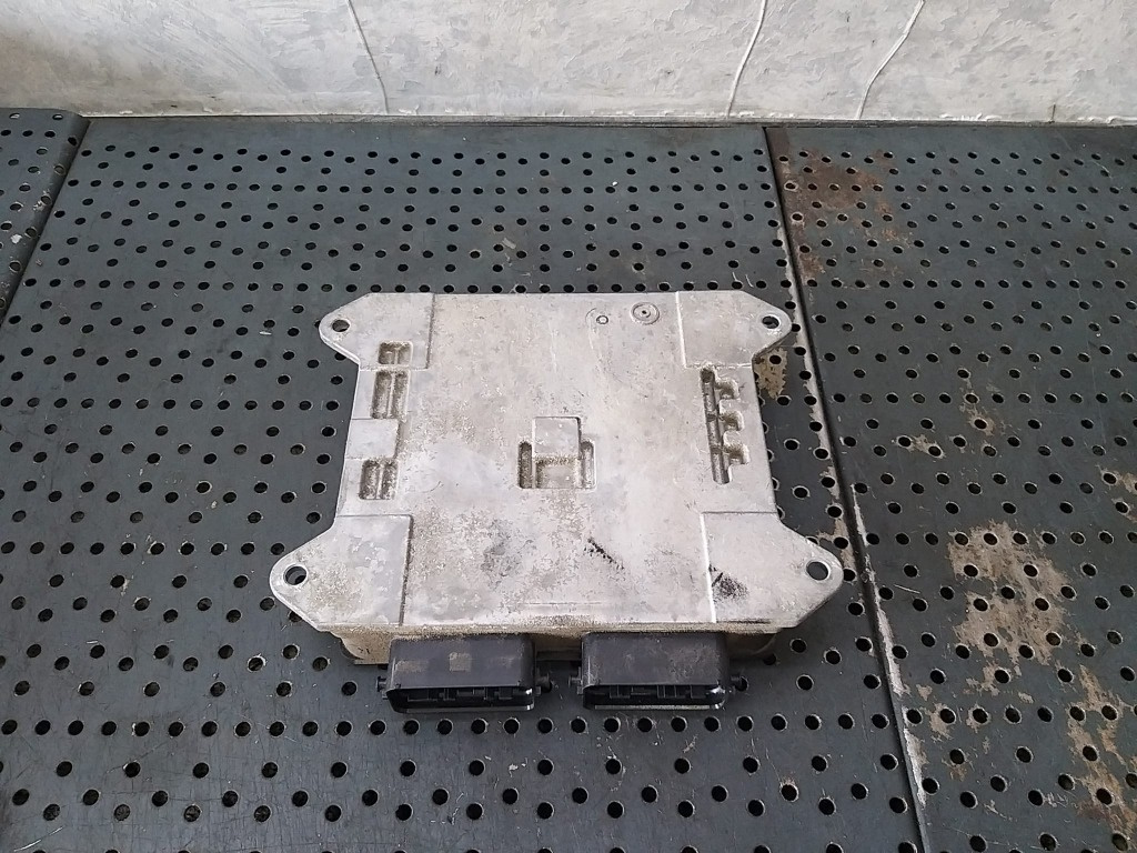 Ecu calculator motor 1.8 b mazda 5 l82318881c