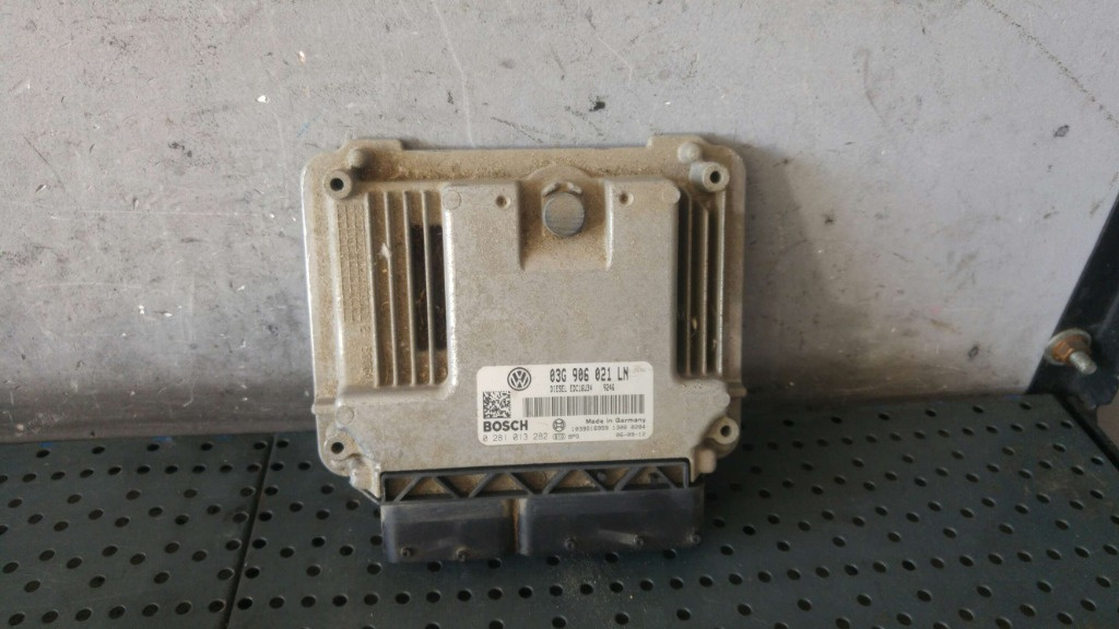 Ecu calculator motor 1.9 tdi seat altea 5p1 03g906021ln 0281013282