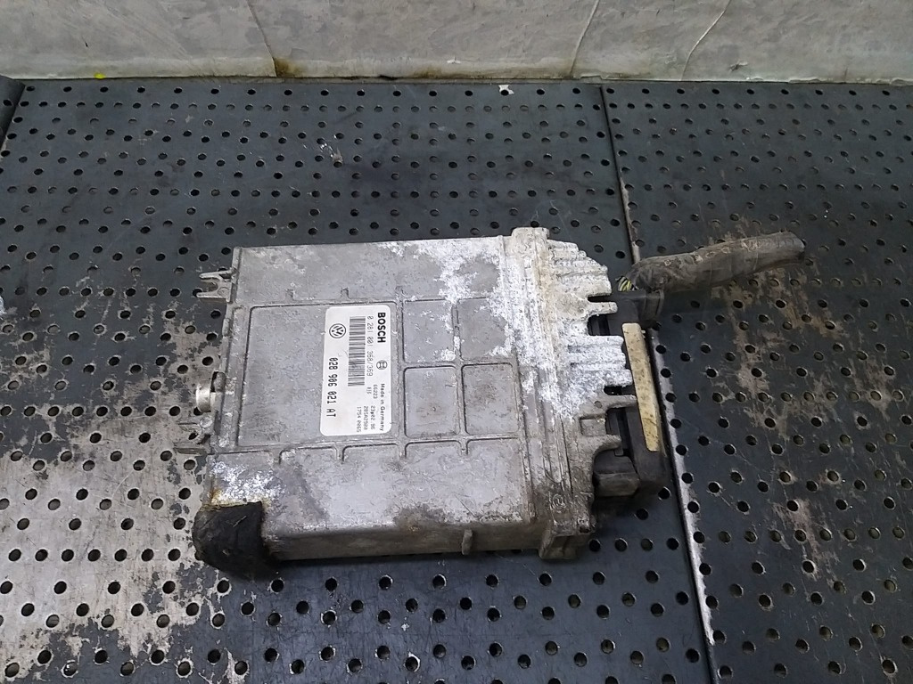 Ecu calculator motor 1.9 tdi vw passat b4 0281001368 028906021at