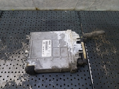 Ecu calculator motor 1.9 tdi vw passat b4 0281001368 028906021at