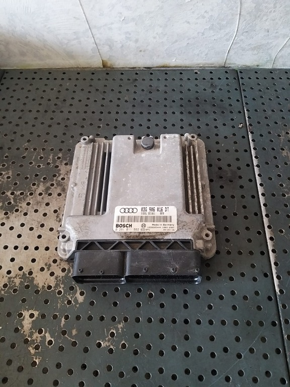 Ecu calculator motor 2.0 tdi audi a3 8p 03g906016dt 0281011892